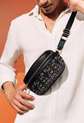 Black Unisex Leather Fanny Bag